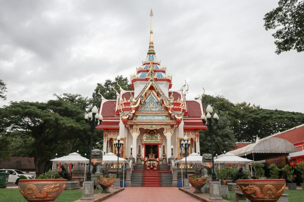 Bussarakam Place Hotel Chanthaburi Exterior photo